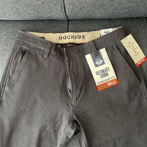 NWT Dockers Grey Ultimate Chino (Straight Fit)